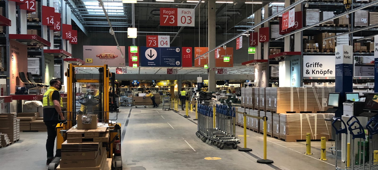 Alleine bei IKEA Kamen