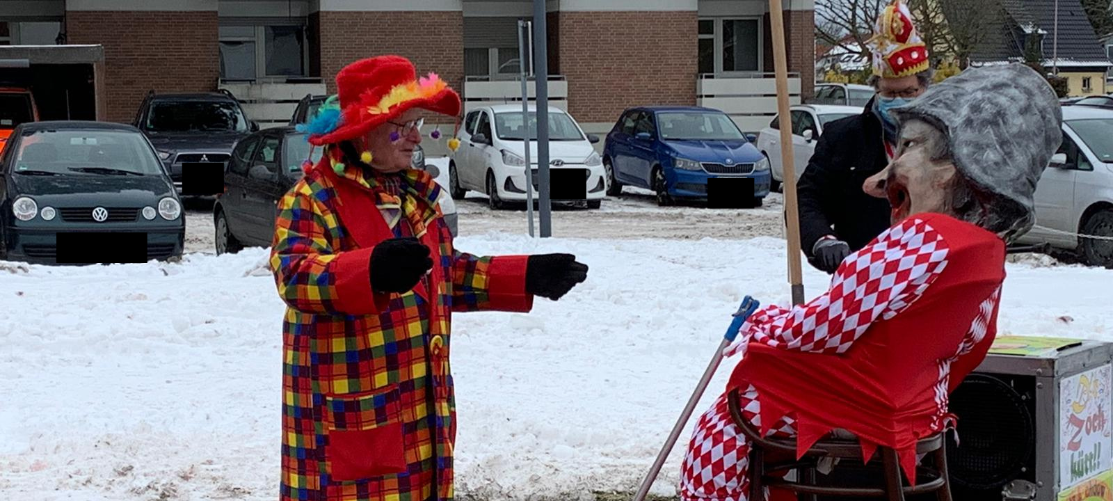 Unna: Karnevalsumzug ums Krankenhaus