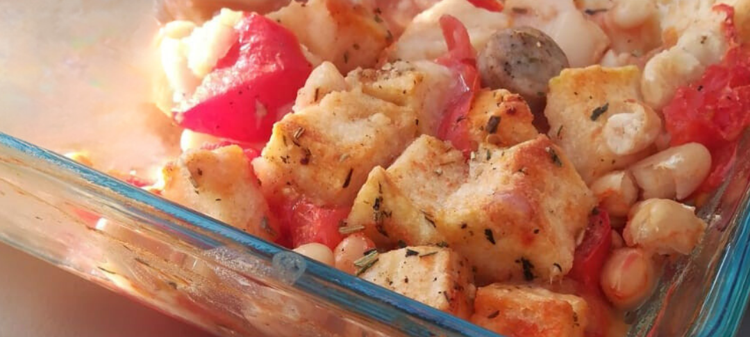 Wurstauflauf mit Foccacia, Bohnen und Bratwurst