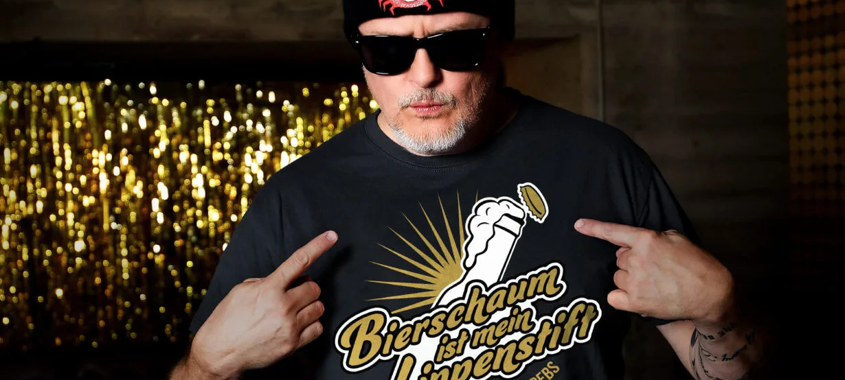 Tour - "Bierschaum ist mein Lippenstift"